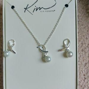 Pearl earrings and necklace set